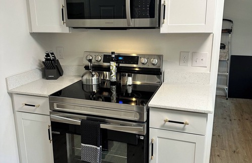 Murfreesboro Casa | Large 4-bedroom house in Murfreesboro with Game Room & Pet Friendly - Sleeps 12