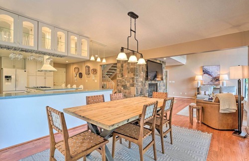 Lake Lure Casa | Large 5 Bdrm Golf Course home, Mountain Views & Rumbling Bald amenities.