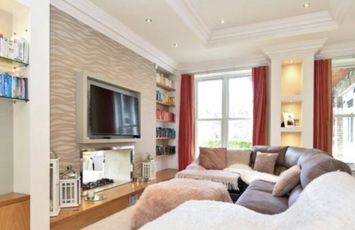 Clarinbridge Otro | Large 5-bed Home with Tennis Court & Bar