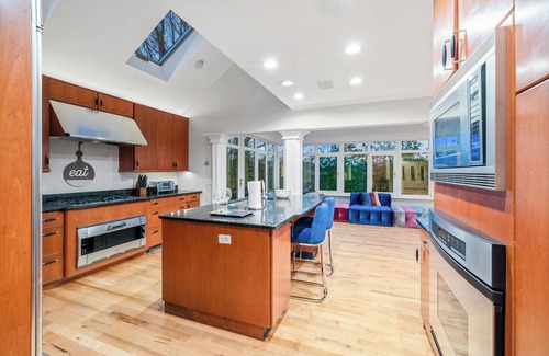 Goshen Casa | Large 5-bedroom home on 3 acres