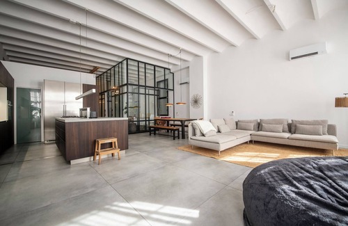 El Parc i la Llacuna del Poblenou Apartamento | Large 5 Bedrooms Apartment in Poblenou - You Stylish