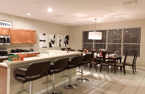 Bellavida Casa | Large 6 Bedroom Home Near Disney World - Private Pool, Hot Tub and Grill