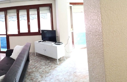 El Cabanyal Apartamento | Amplio apartamento de 7 dormitorios cerca de la playa.