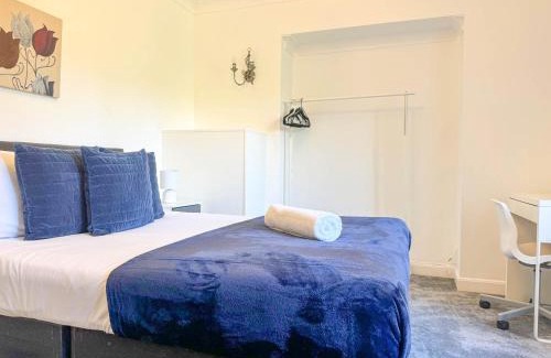 Birmingham Apartamento | Large 8 Bedroom House in Edgbaston