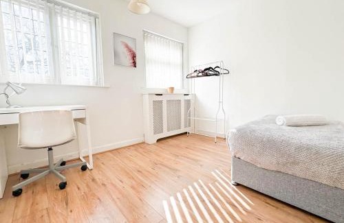 Birmingham Apartamento | Large 8 Bedroom House in Edgbaston