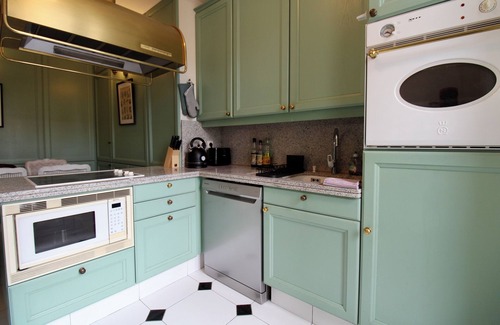 Mazarin Quarter Apartamento | Large air-conditioned apartment with views of Aix-en-Provence