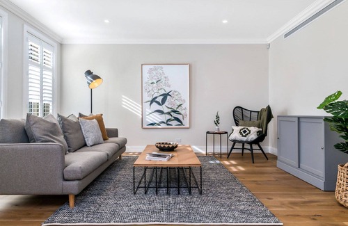 Hampton Casa | Large and Luxe in Hampton - Parkside