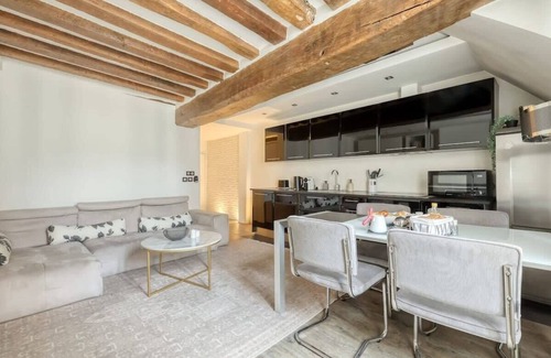 6th Arrondissement Apartamento | Large and Modern 1Brd Flat at Lovely Saint Germain