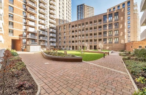 Park Royal Apartamento | Large and well equipped ensuite Master Bedroom