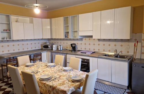 Desenzano del Garda Apartamento | AMPLIO APARTAMENTO EN ESMERA CERCA DEL CENTRO DE GARDASEE