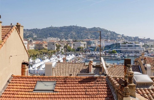 Le Suquet Apartamento | Large apartment close to beaches and restaurants, Sea view Le Suquet Calm and central