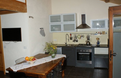 Buscemi Casa | Large apartment in a country house with 3 apartments and pool. App.1