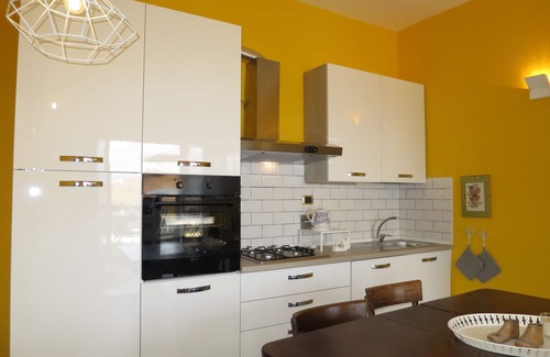 Capodimonte Apartamento | Amplio apartamento en el centro con impresionantes vistas y jardín privado.