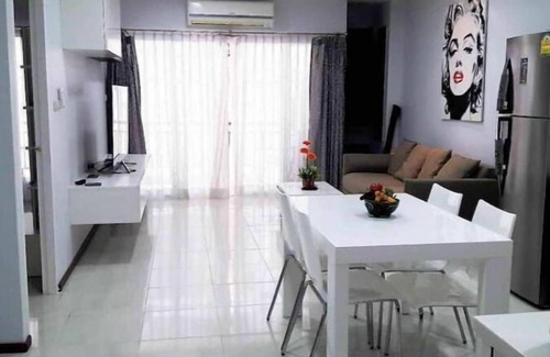 Wichit Apartamento | Large Apartment in Patong 5m Walk to Bangla Rd