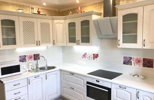 Tsentralny District Apartamento | Large Apartment on REPINA-4