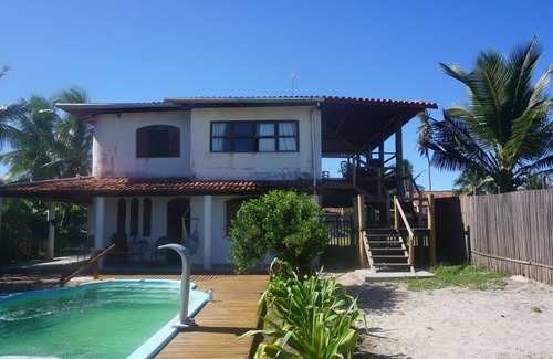 Ilheus-Itacare Apartamento | Amplio apartamento con espectaculares vistas al mar y piscina.