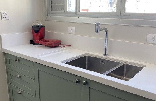 Barra Sul Apartamento | Amplio apartamento a 1 cuadra del mar, Av Brasil, 3 habitaciones, más dep, garaje privado