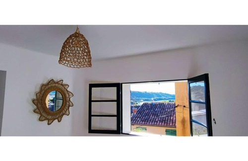 Vinon-sur-Verdon Casa | Large Artist's House with Terrace / Bright, warm and calm!