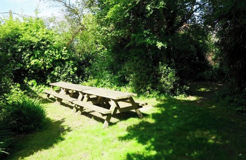 New Forest District Cabaña | ¡AÑO NUEVO DISPONIBLE! 7 habitaciones Arts & Crafts Cottage en Lymington cerca de la costa