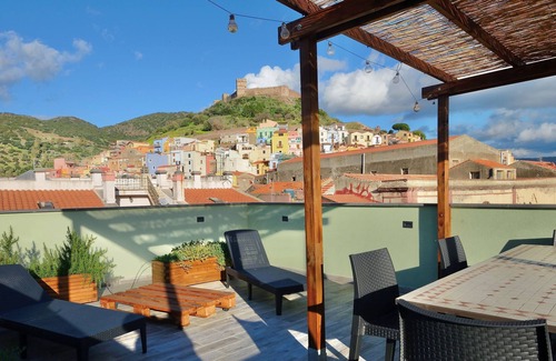 Bosa Historic Centre Apartamento | Large, authentic 2-bed apartment, Panoramic views