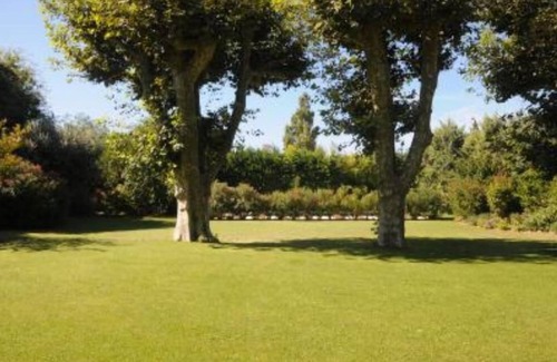 Bonneveine Casa | Gran bastida, muy tranquila y fresca, jardín muy grande (3000 m2) ciudad y már.