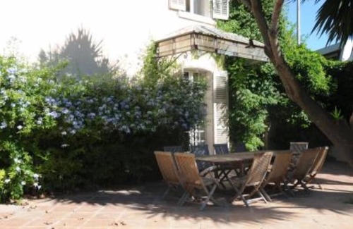 Bonneveine Casa | Gran bastida, muy tranquila y fresca, jardín muy grande (3000 m2) ciudad y már.
