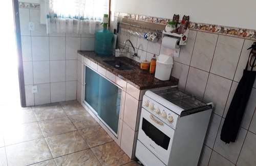 Arraial do Cabo Casa | Gran casa de playa WIFI, piscina + barbacoa, 03 habitaciones (1 suite), jardines, 4 camas