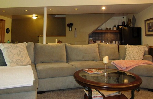 Winthrop Harbor Apartamento | Large, Beautiful, bright, suite. Near Naval Base & 6 Flags