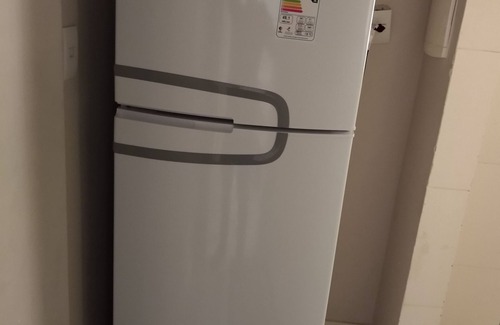 Nazare Apartamento | Cuarto 1/4 y amplio, área de servicio, lavadora. Ni siquiera sé por las escaleras