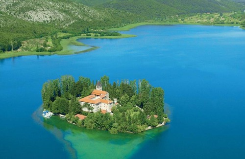 Razvode Casa | Large bedroom for 2, south nature view, under mountain, old & unique Dalmatian house