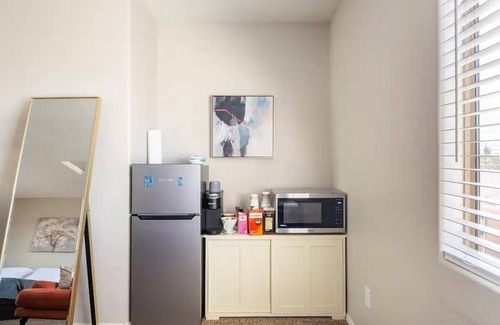 North Mountain Casa | Large bedroom with private entrance, bathroom and thermostat