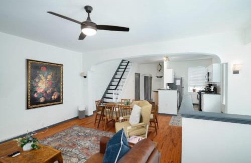 Roxborough-Manayunk Apartamento | Large Bi-level Apartment in Heart of Manayunk