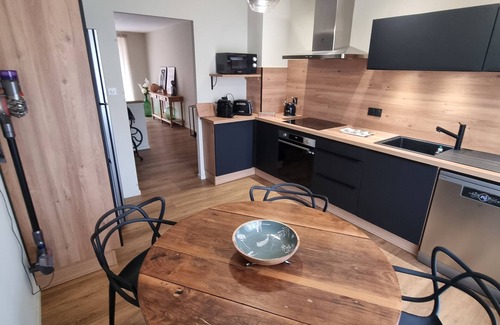 Ajaccio Apartamento | Large, bright T3, fully renovated, air-conditioned, city center and private parking.