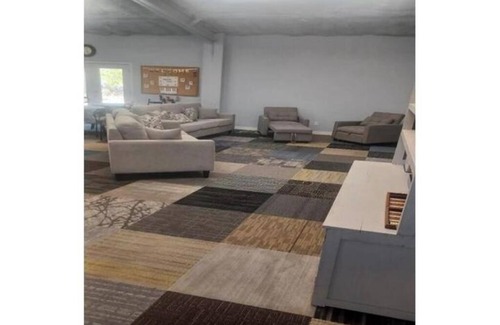 Fischer Cabina | Large cabin - all appliances - 3 miles from large lake; River Tubing, water park