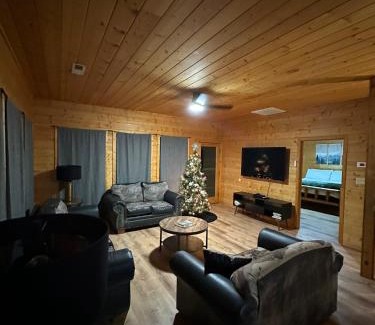 Sevierville Casa | Large Cabin Perfect for families