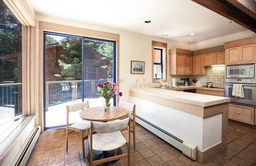 Olympic Valley Casa | Large Cabin w/180-Degree Mountain Views & Game room!