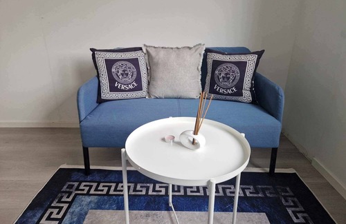Gronland Apartamento | Large Central Apartment in Gated Community - 3 Bedrooms - Up to 7 Guests