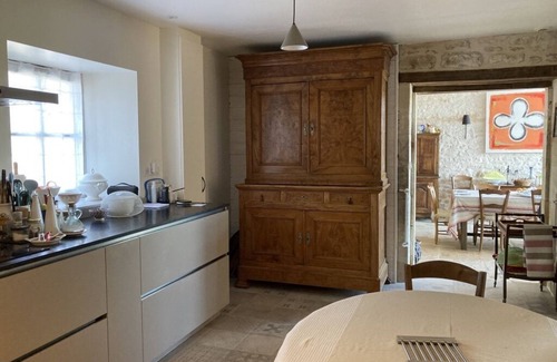 Germond-Rouvre Casa | large charming house & garden, secured pool, 5 bedrooms, Niort countryside (79)