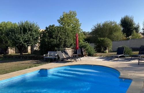 Germond-Rouvre Casa | large charming house & garden, secured pool, 5 bedrooms, Niort countryside (79)