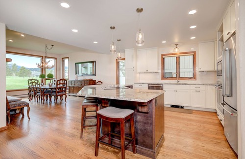 Big Sky Meadow Village Condominio | Large Condo w/ Miles of Views at Big Sky Golf Course, Community Hot Tub/Pool - Park Condo Retreat