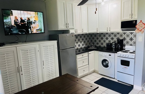 Orange Bay Apartamento | Estudio contemporáneo grande frente a la playa decorado en complejo seguro en Negril