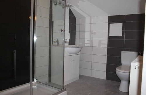 Doue-en-Anjou Cabaña | casa grande con equipamiento para bebés