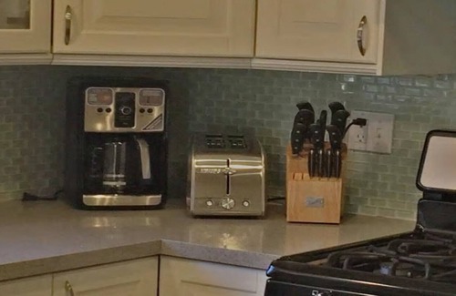 Gold Coast Cabaña | Sweet Alameda Cottage Near SF, Beach, OAK Airport
