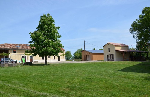 Grazac Casa | Large country house