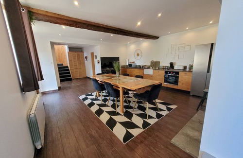 Le Teilleul Casa | Large country house
