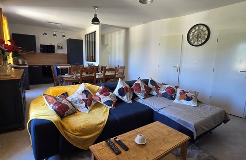 Bras Otro | Large duplex apartment in the heart of "Le Grand Duc" village.