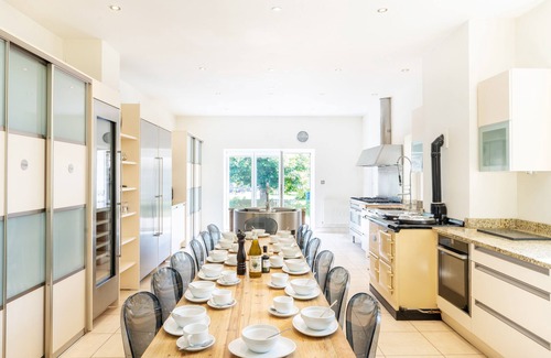 Swineford Casa | Una gran propiedad de piedra de baño elegante casi equidistante entre Bristol y Bath.