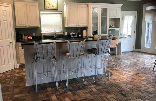 Shenandoah Casa | Gran casa ejecutiva de entretenimiento de 3 habitaciones en Baton Rouge