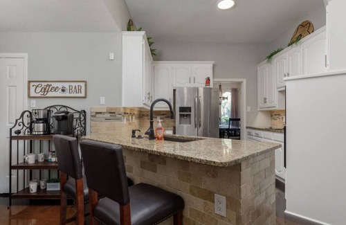 Keller Apartamento | Executive Family Home with pool in Keller/ Dallas-Fort Worth by HomeStayPros