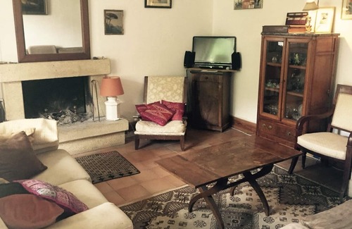 La Salvetat-sur-Agout Casa | Large family home in the heart of the village with its own garden